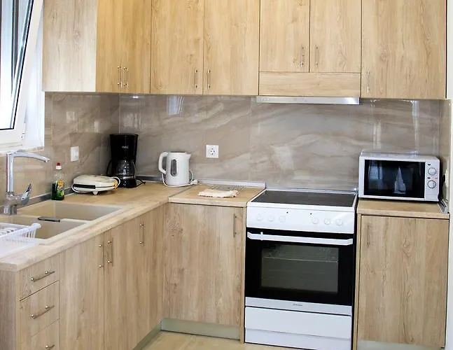 Daire Gardens Exclusive Gennadi